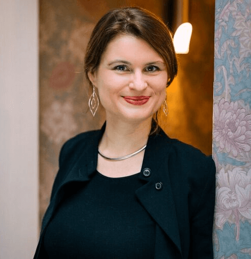 Portrait d'Audrey Alwett, marraine 2024.